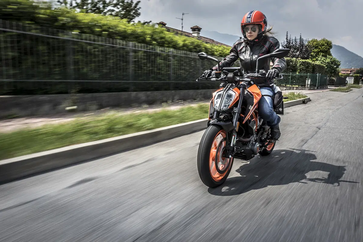 Tester per un giorno sulla KTM Duke 390: la prova delle lettrici!  (88)