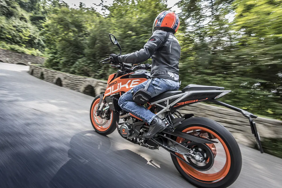 Tester per un giorno sulla KTM Duke 390: la prova delle lettrici!  (112)