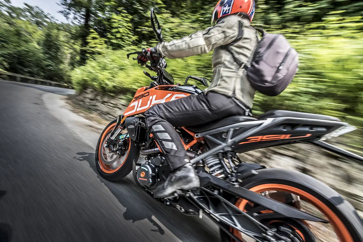 Tester per un giorno sulla KTM Duke 390: la prova delle lettrici!  (113)