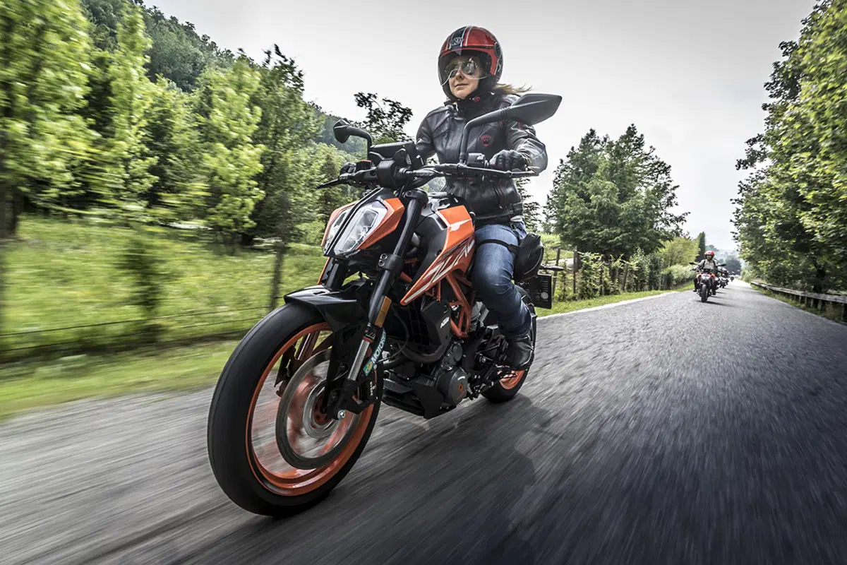Tester per un giorno sulla KTM Duke 390: la prova delle lettrici!  (116)