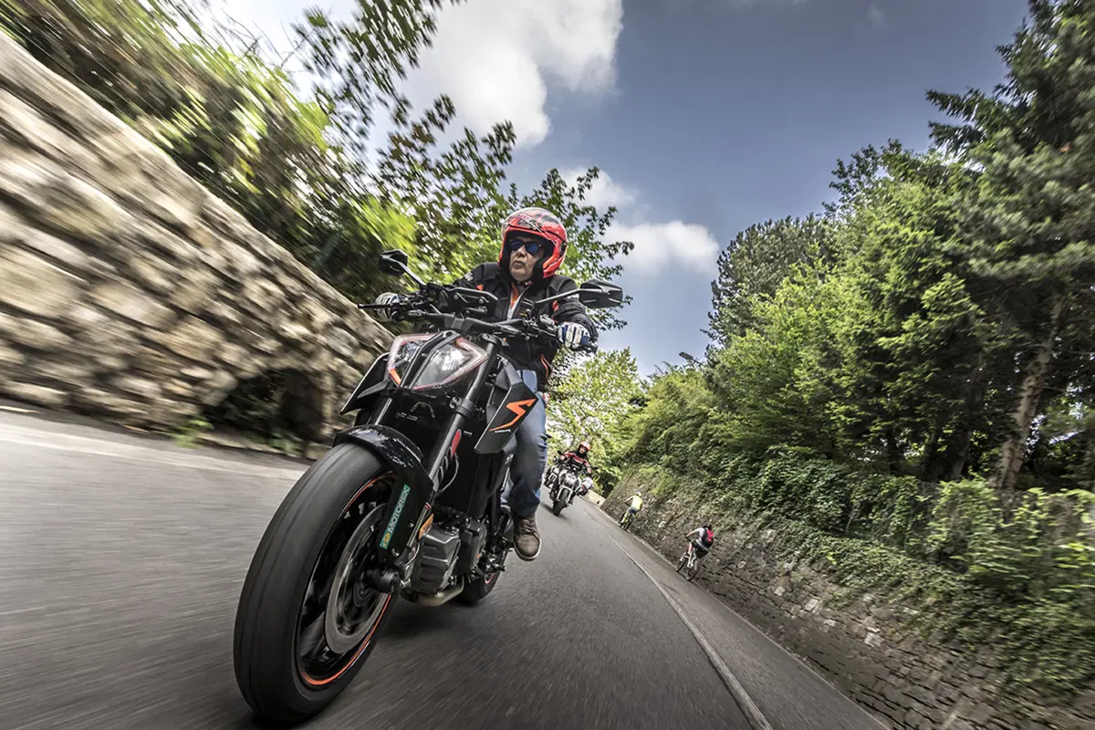 Tester per un giorno sulla KTM Duke 390: la prova delle lettrici!  (120)