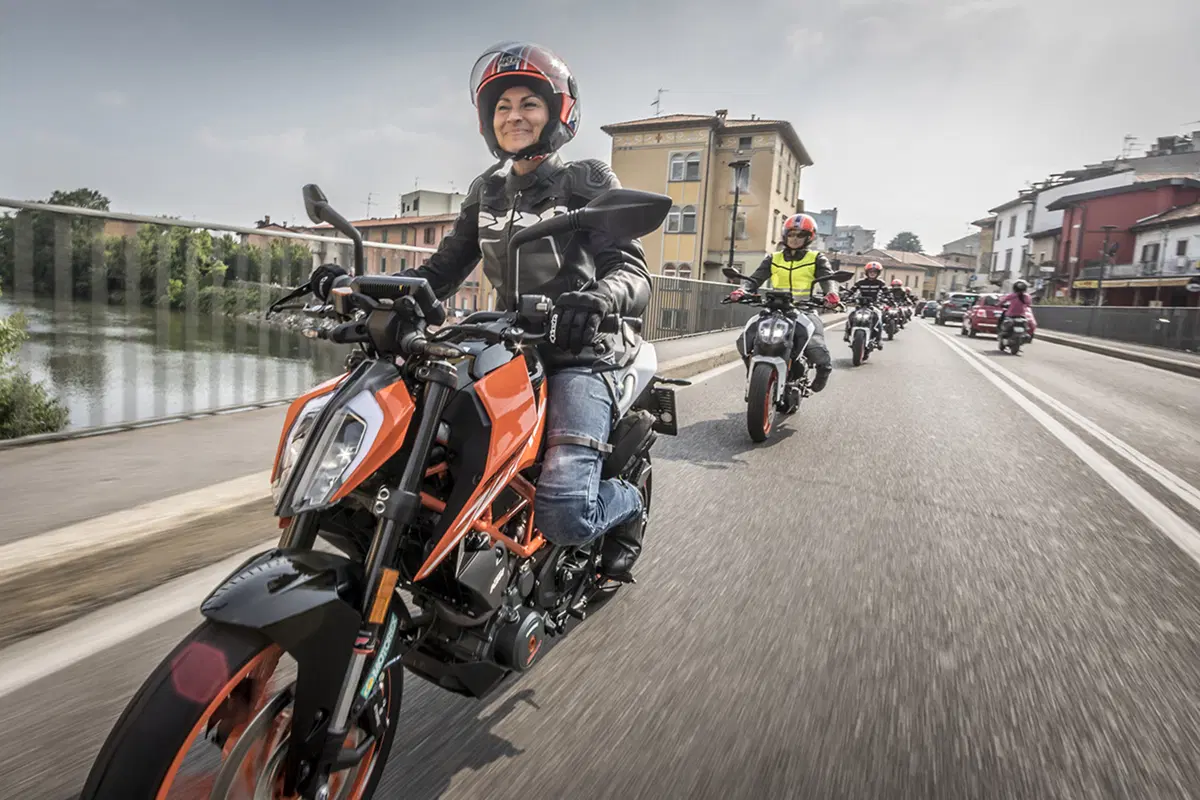 Tester per un giorno sulla KTM Duke 390: la prova delle lettrici!  (134)