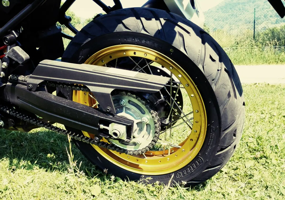 Anlas Capra RD e Capra X: le abbiamo provate su strada e in offroad (3)