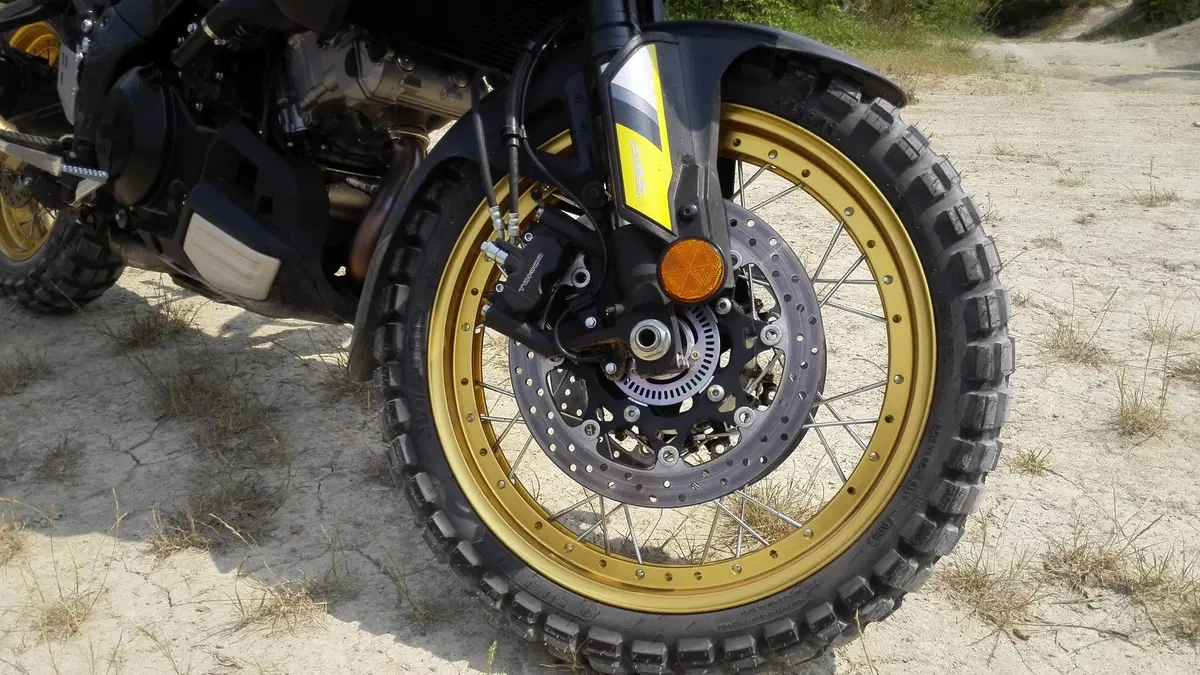 Anlas Capra RD e Capra X: le abbiamo provate su strada e in offroad (13)