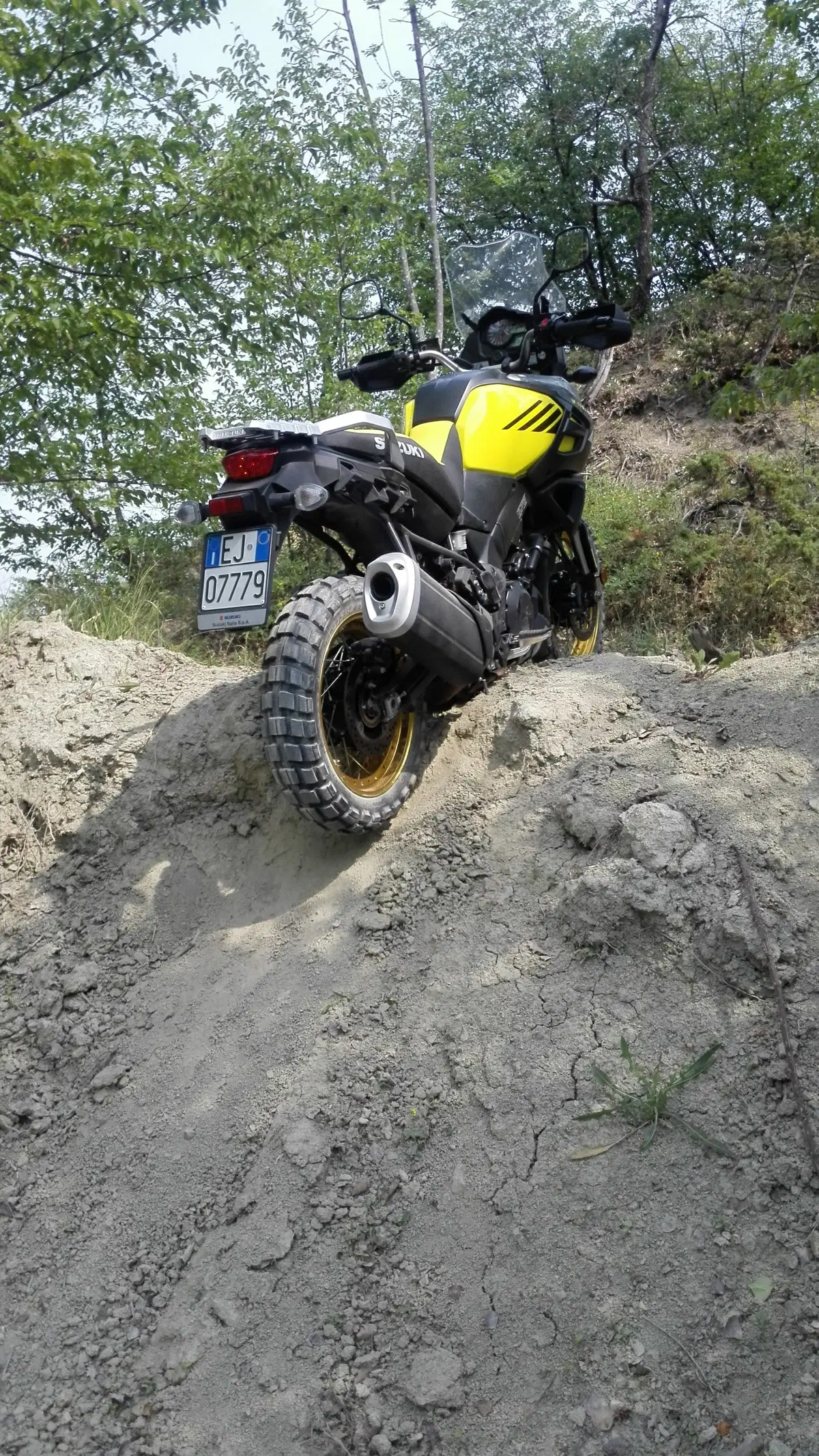 Anlas Capra RD e Capra X: le abbiamo provate su strada e in offroad (12)