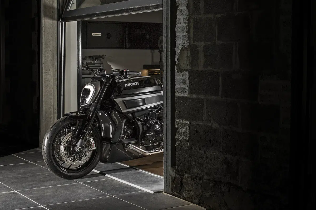Krugger Thiverval, special su base Ducati XDiavel  (3)