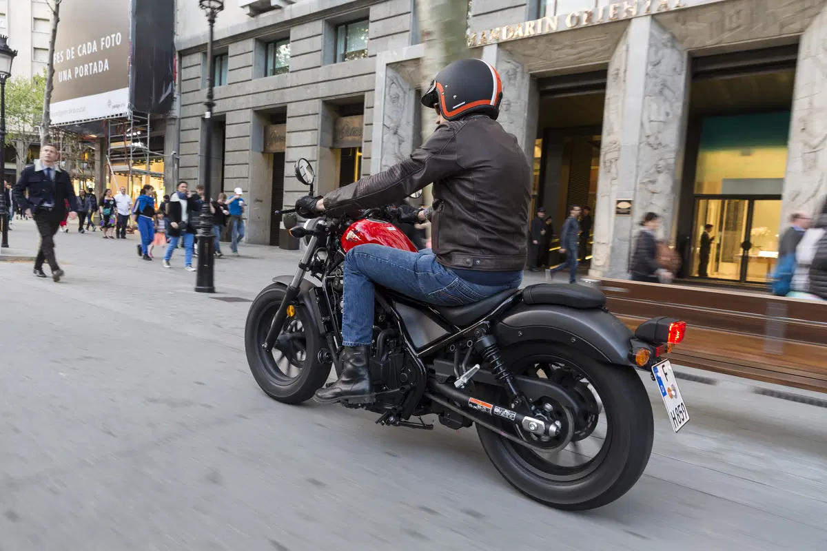 Honda CMX 500 Rebel. Bobber per cominciare (3)