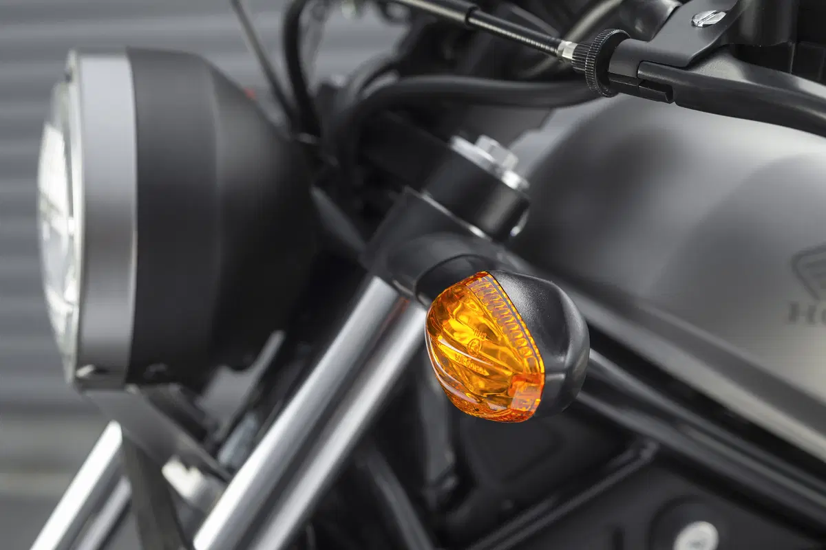 Honda CMX 500 Rebel. Bobber per cominciare (12)