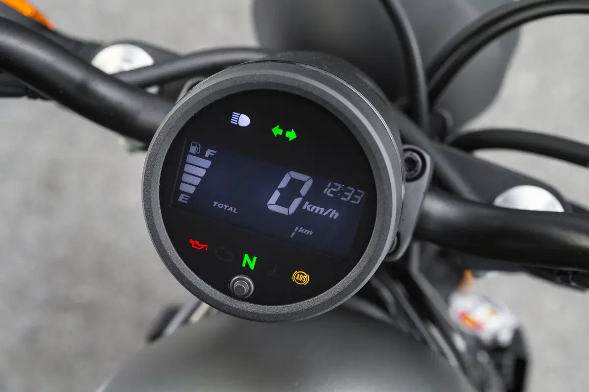 Honda CMX 500 Rebel. Bobber per cominciare (14)