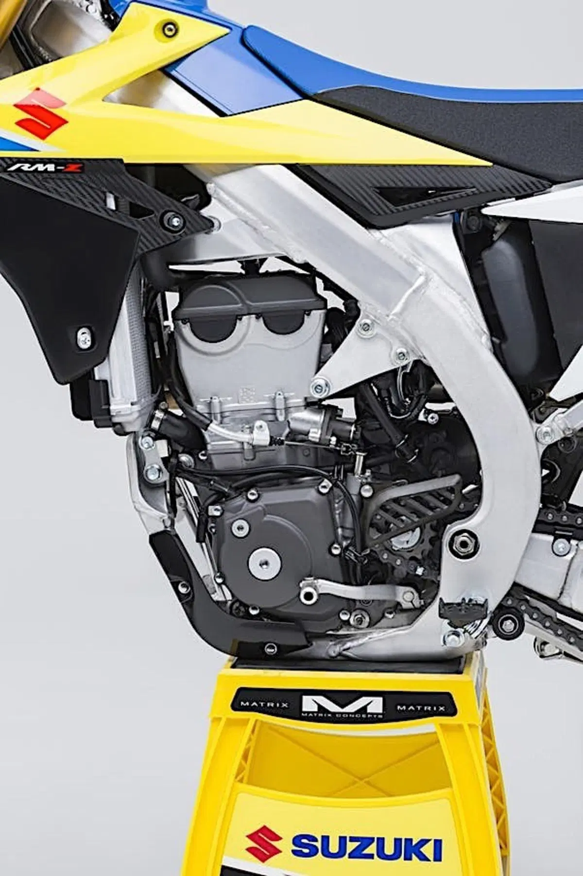 Suzuki RM-Z450 2018. Con Ricky Carmichael (5)