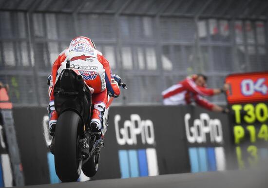 MotoGP 2017. Dovizioso segna il miglior crono nelle FP1 al Sachs