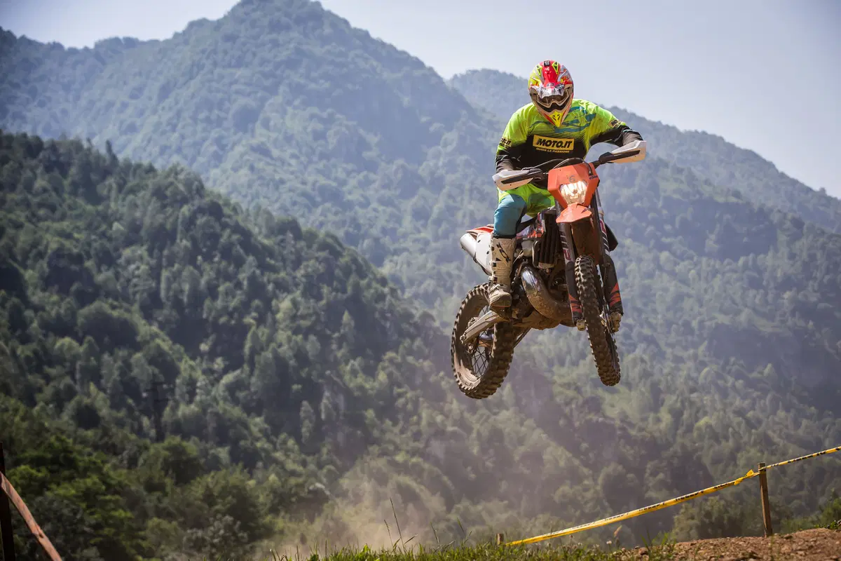 KTM EXC 250/300 TPI 2018: tutorial e test delle 2 tempi a iniezione  (4)