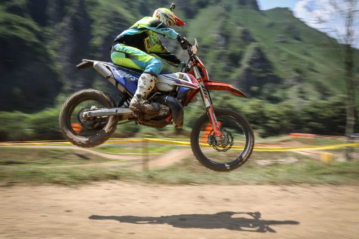 KTM EXC 250/300 TPI 2018: tutorial e test delle 2 tempi a iniezione  (8)