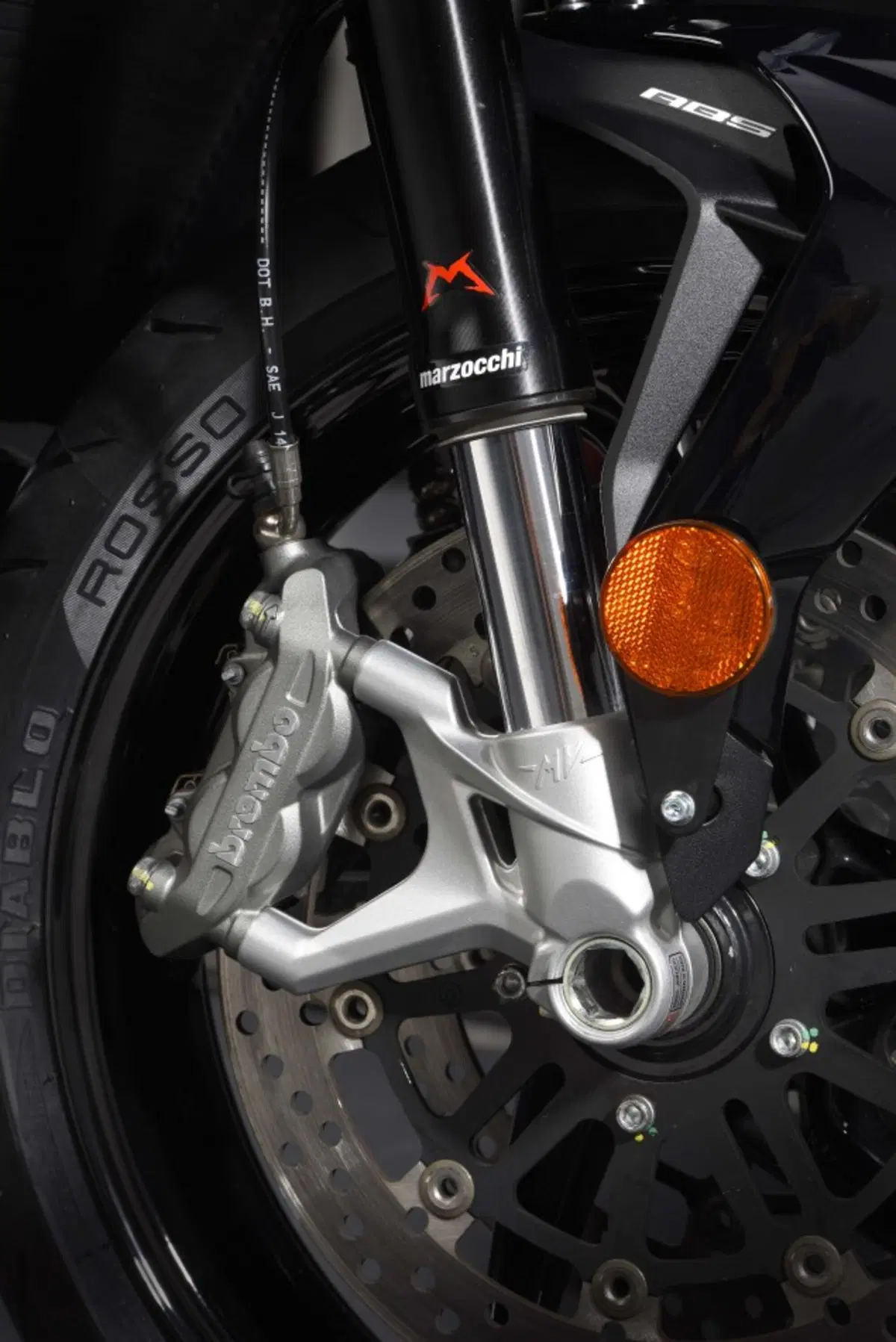 MV Agusta Brutale 800 America Special Edition (13)