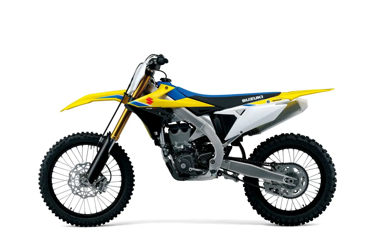 Suzuki RM-Z450 2018. Con Ricky Carmichael (2)