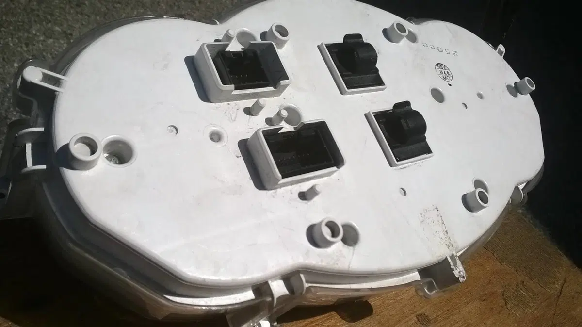 MP3 250 Strumentazione Piaggio (5)