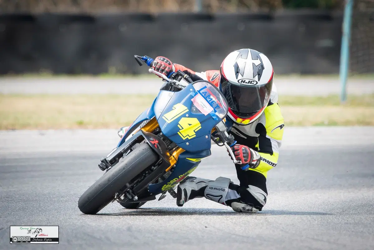 Terza gara del CNV. Finalmente Moto.it sul podio, sotto l'acqua! (4)