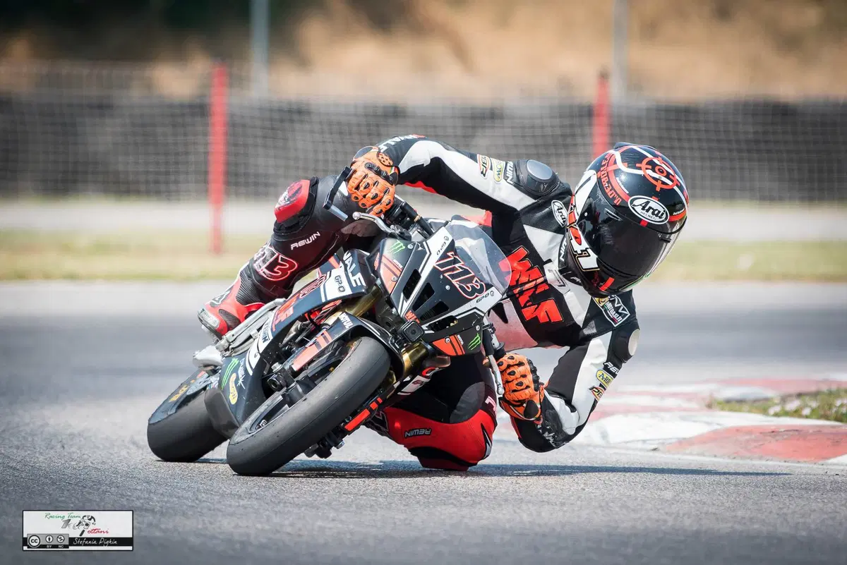 Terza gara del CNV. Finalmente Moto.it sul podio, sotto l'acqua! (11)