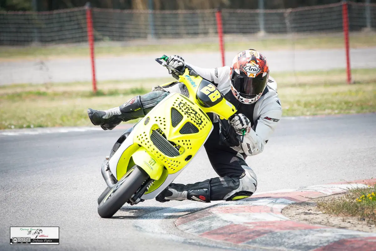 Terza gara del CNV. Finalmente Moto.it sul podio, sotto l'acqua! (13)