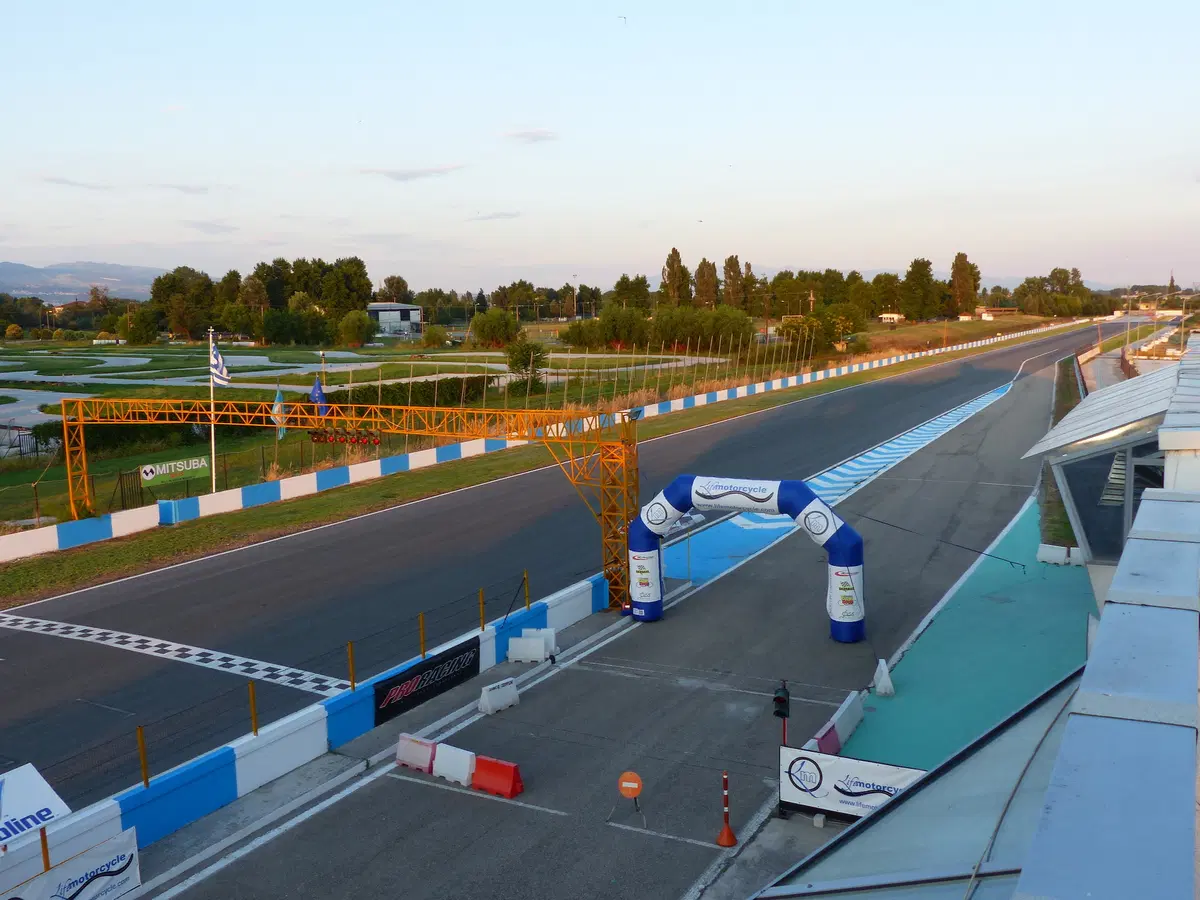 LifeMotorcycle: tour and racetrack experience (3)