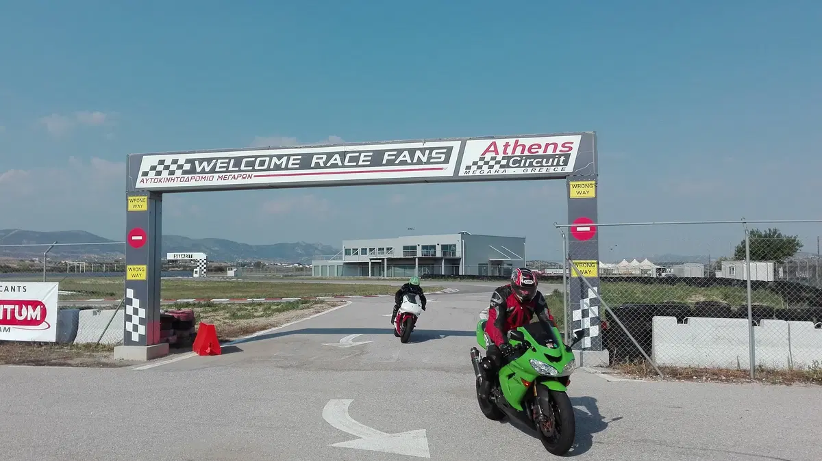 LifeMotorcycle: tour and racetrack experience (13)