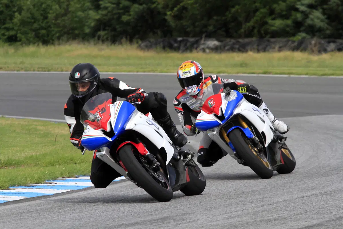 LifeMotorcycle: tour and racetrack experience (4)