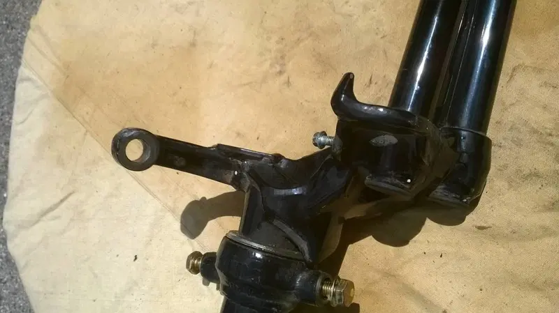 Forcella Sinistra MP3 250 Piaggio (5)