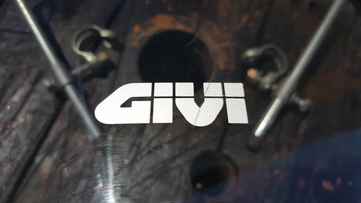 Parabrezza Givi universale (5)
