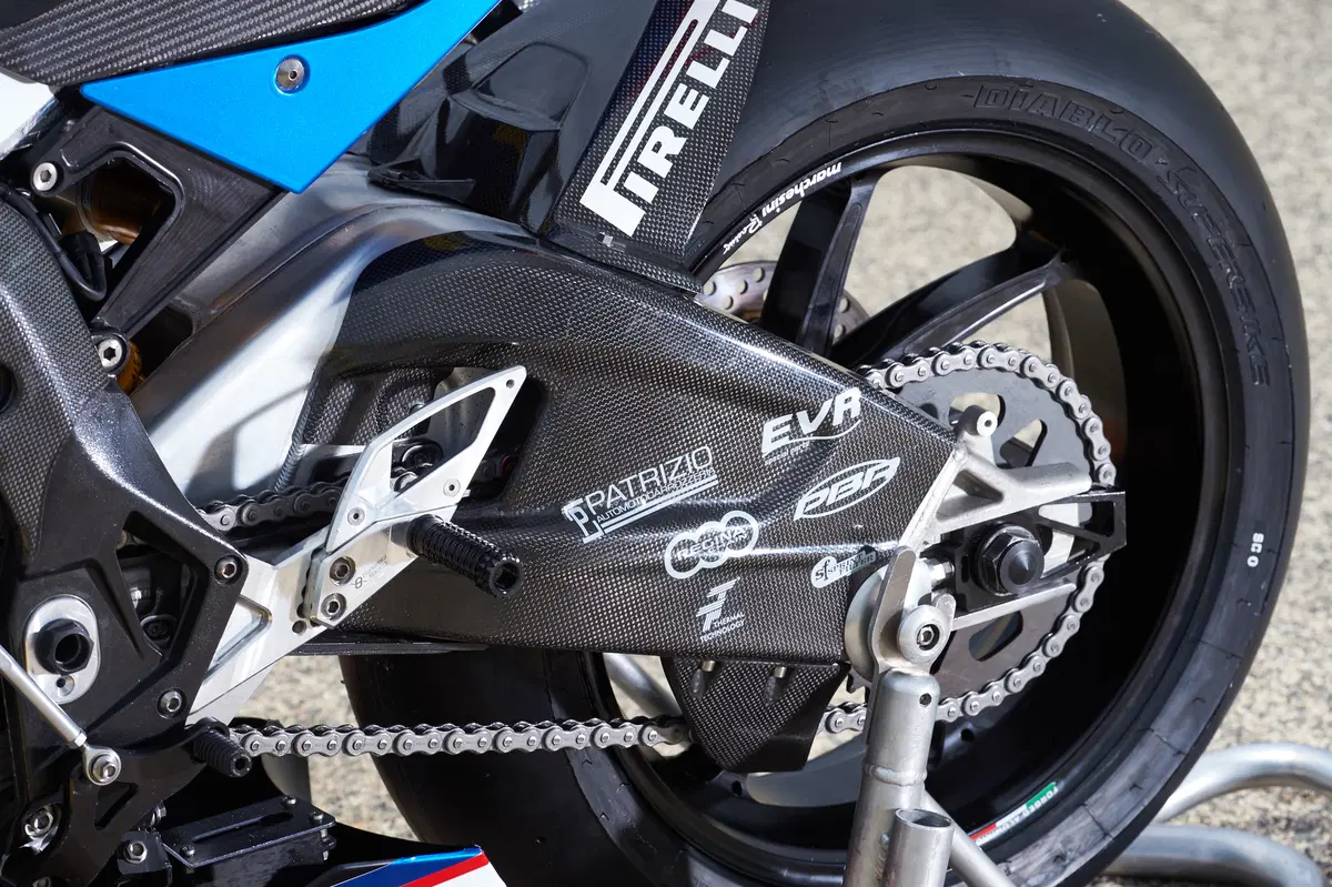 BMW S1000RR WSBK Badovini statiche (5)