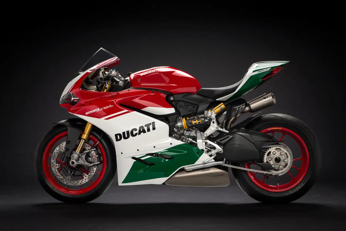 Ducati 1299 Panigale R Final Edition (2)