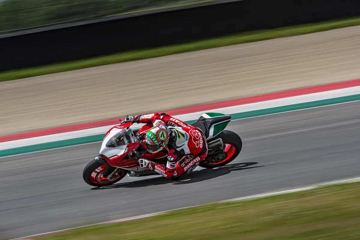 Ducati 1299 Panigale R Final Edition (25)