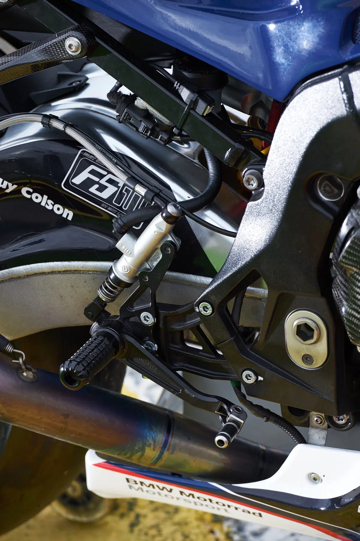 BMW S1000RR Superbike IDM (7)