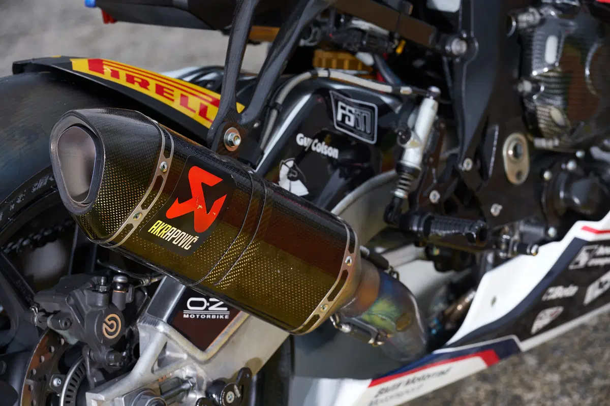 BMW S1000RR Superbike IDM (8)