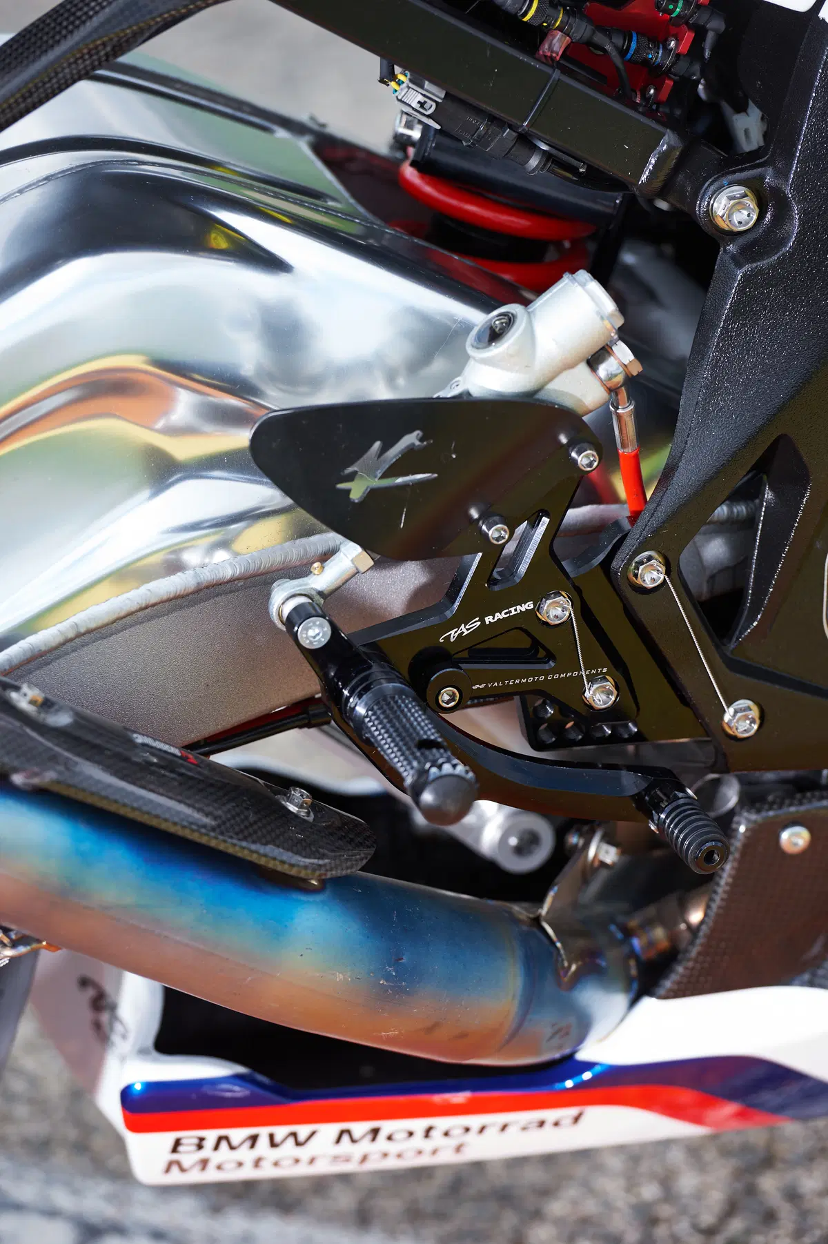 BMW S1000RR British Superbike (6)