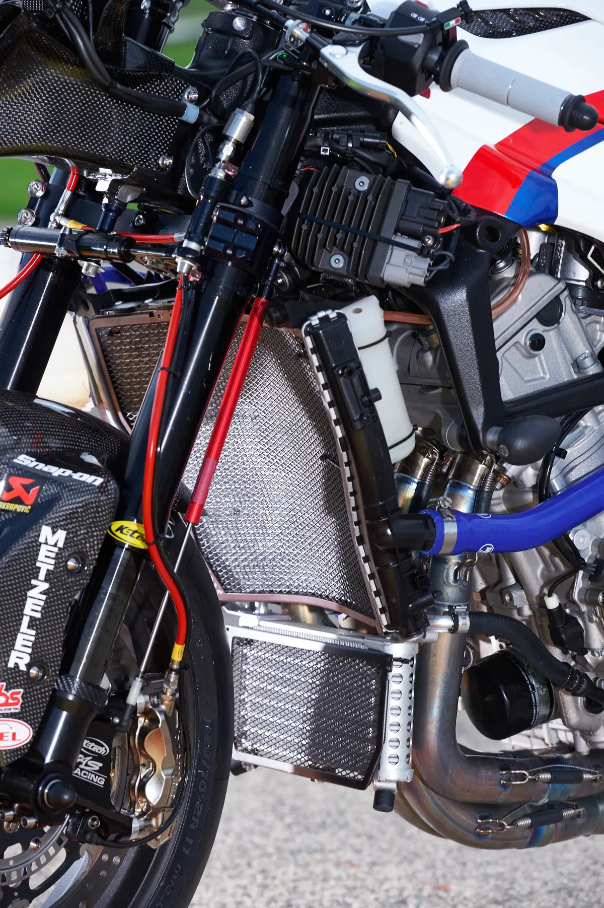 BMW S1000RR Superbike IOM TT (9)