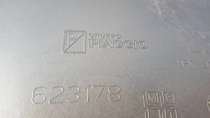 Coperchio Batteria MP3 Piaggio (4)