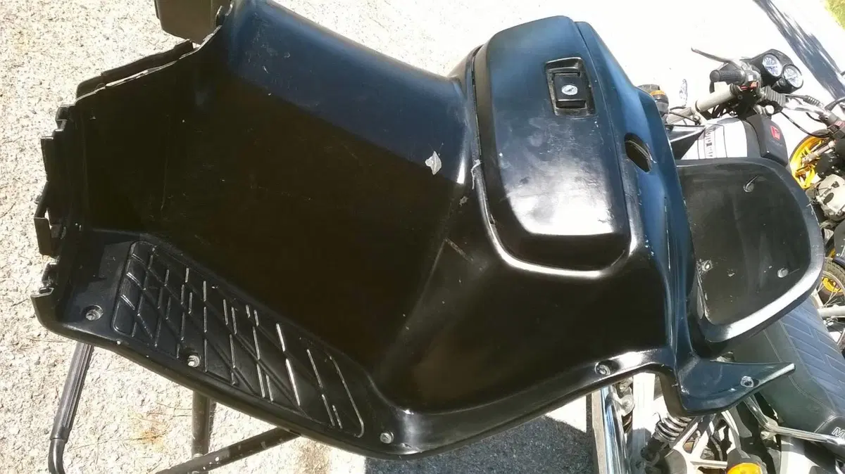 Carena Interna Burgman Suzuki (5)