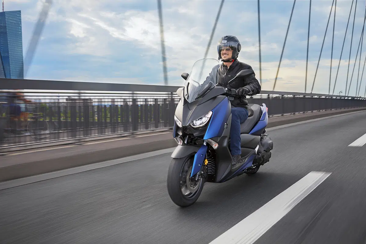 Yamaha X-MAX 400 ecco la nuova versione 2018 (3)