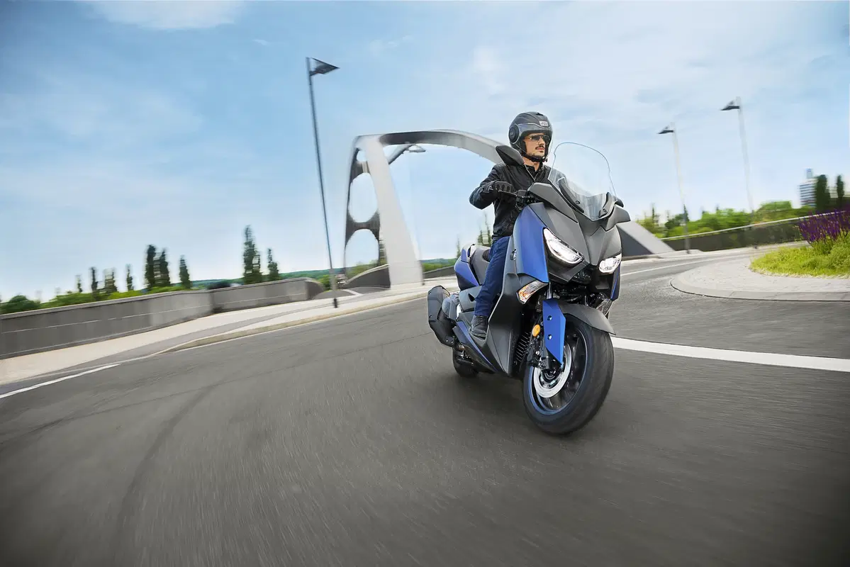 Yamaha X-MAX 400 ecco la nuova versione 2018 (5)