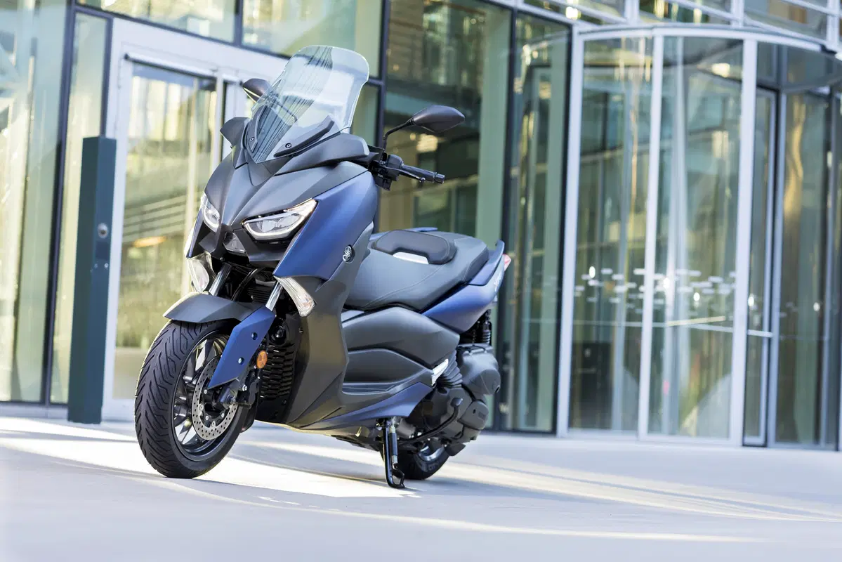 Yamaha X-MAX 400 ecco la nuova versione 2018 (7)