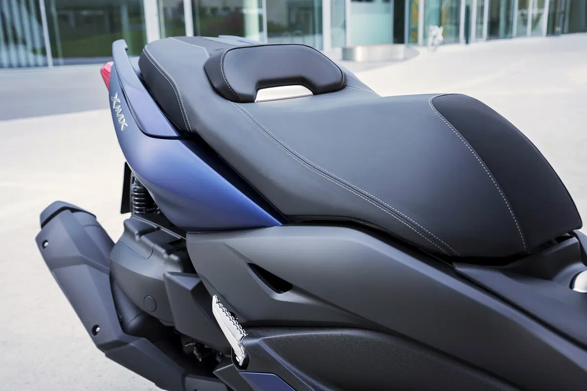 Yamaha X-MAX 400 ecco la nuova versione 2018 (16)