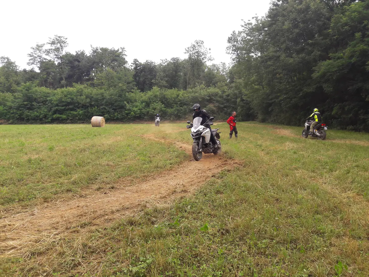 Ducati Como, un giorno in fuoristrada con la Multistrada Enduro (12)