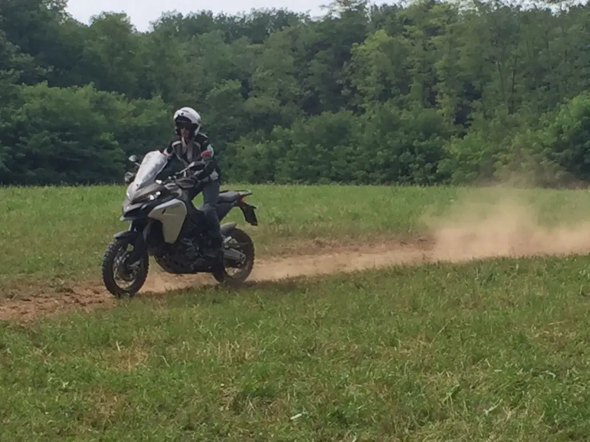 Ducati Como, un giorno in fuoristrada con la Multistrada Enduro (21)