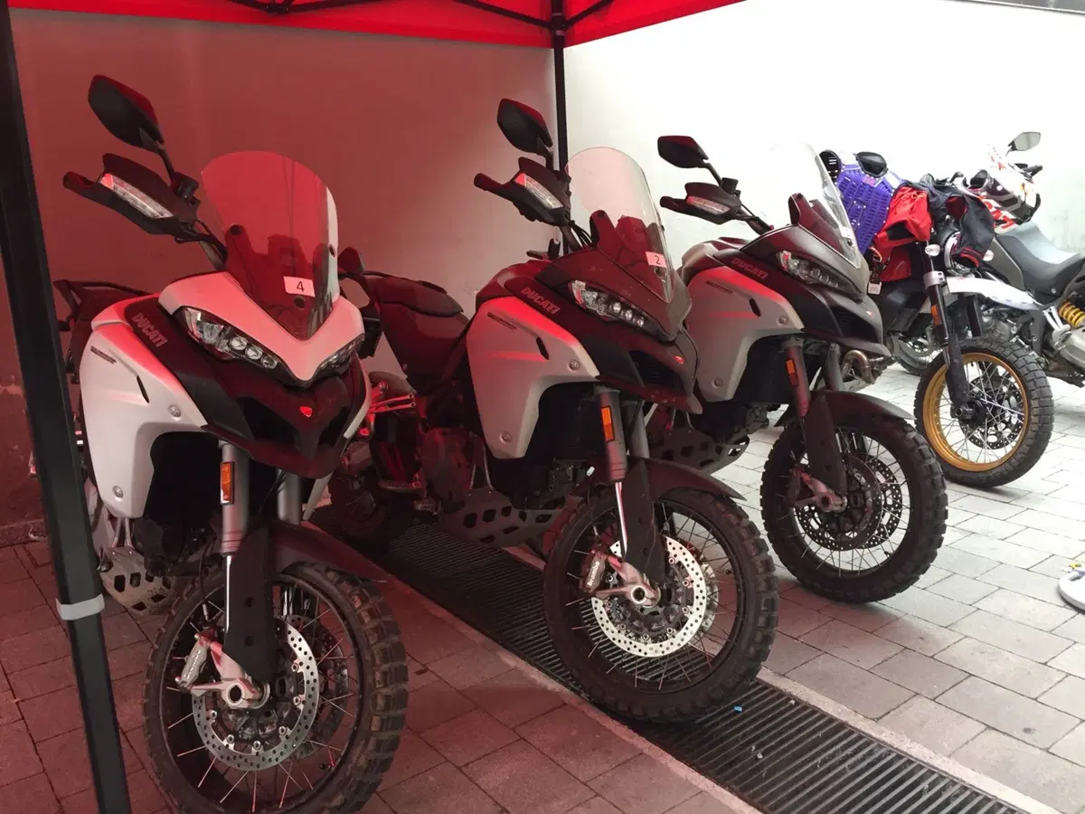 Ducati Como, un giorno in fuoristrada con la Multistrada Enduro (33)