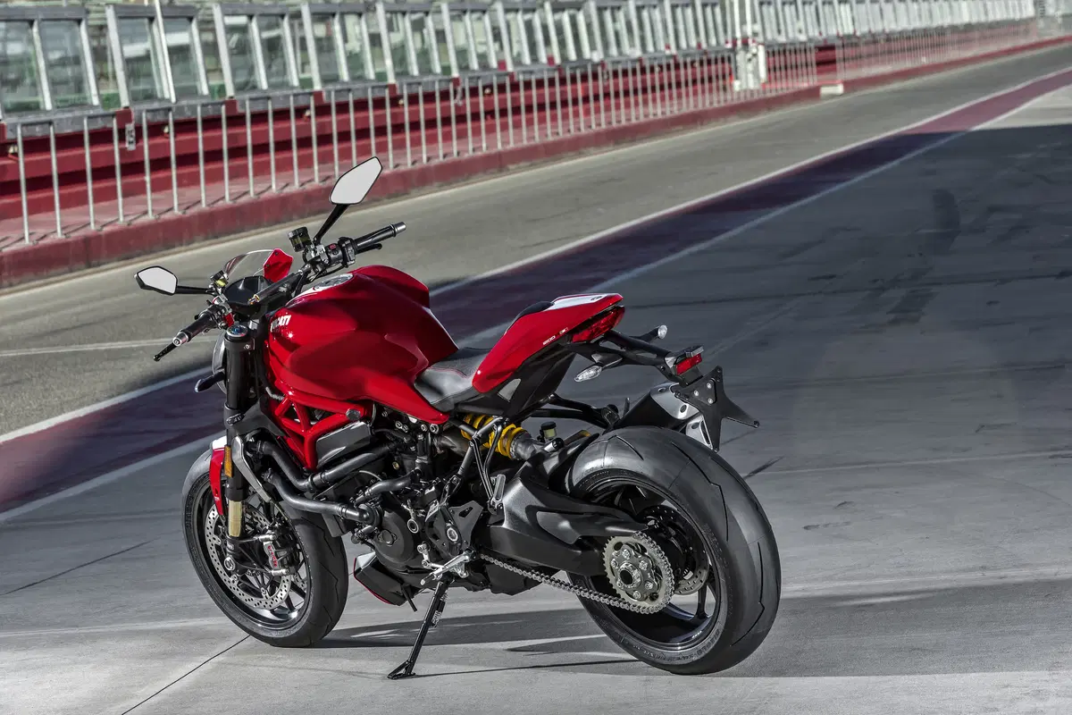Nuova Ducati Monster 1200R (11)