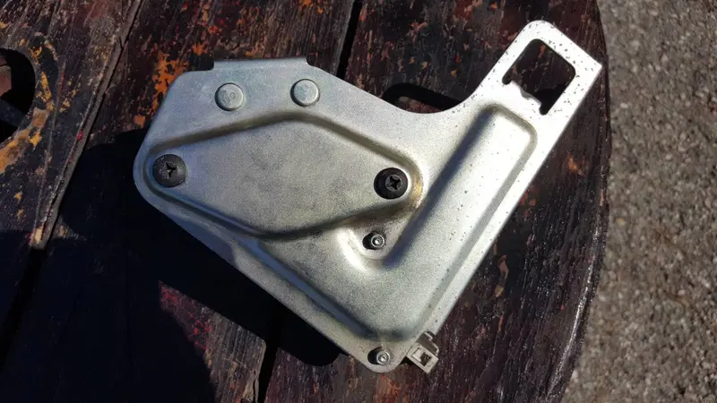 Serratura Sblocco MP3 250 Piaggio (4)