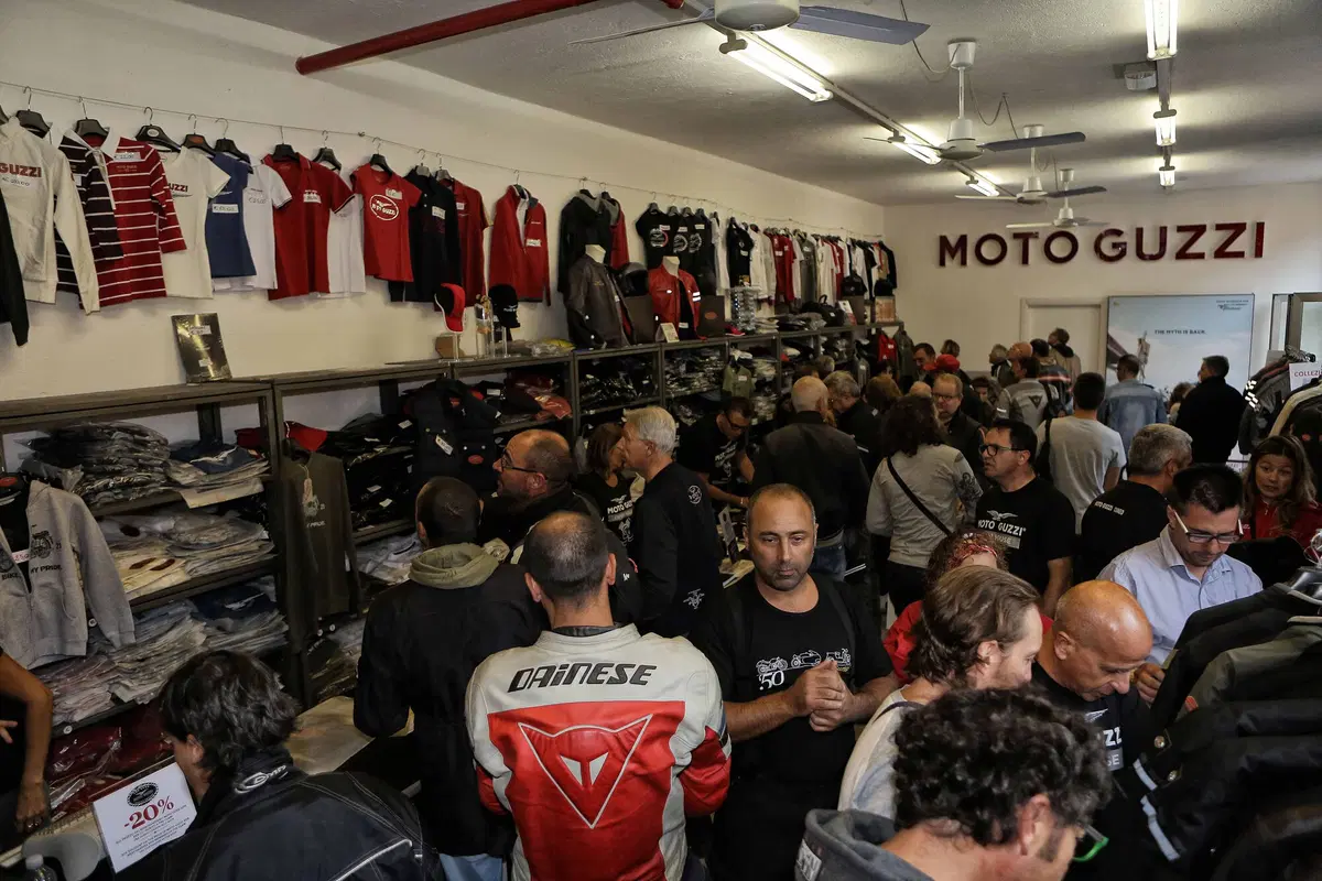 Moto Guzzi Open House: oltre 15.000 a Mandello per festeggiare (12)