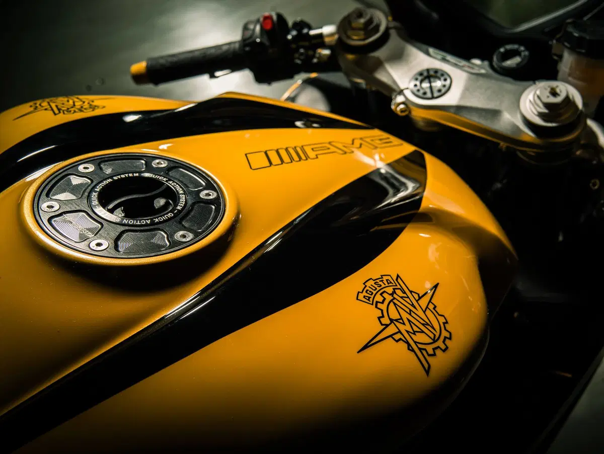 MV Agusta F3 800 Mercedes-AMG GT (4)