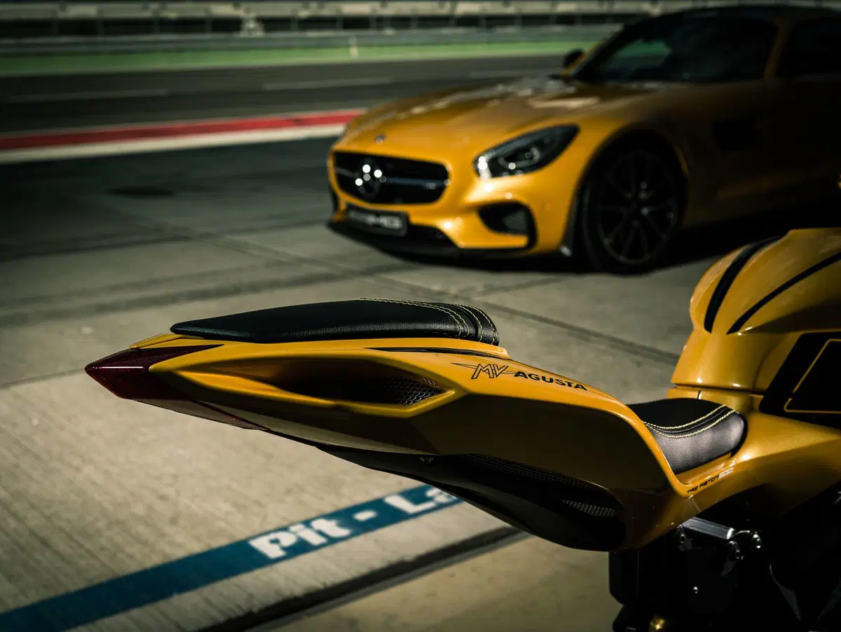 MV Agusta F3 800 Mercedes-AMG GT (5)