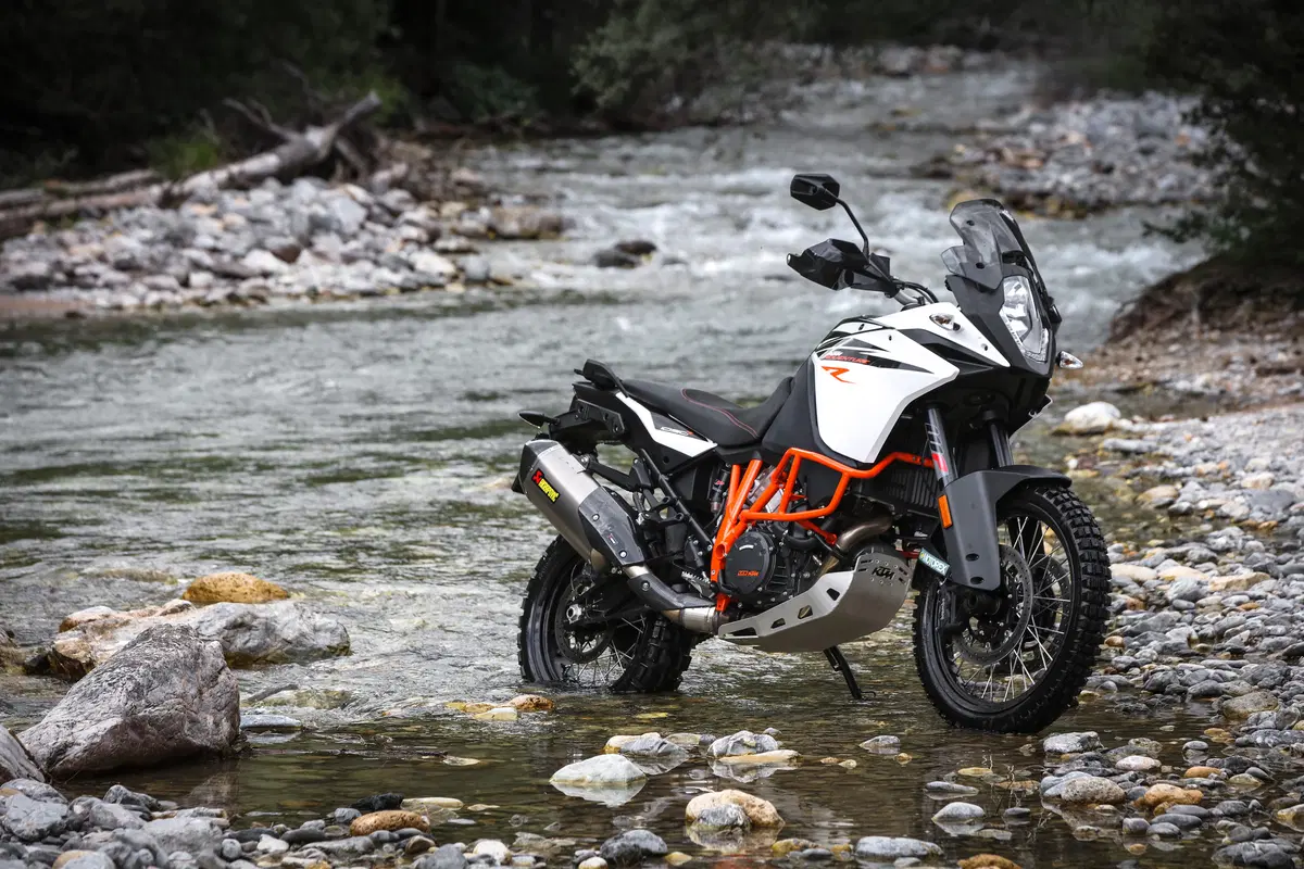 KTM 1090 Adventure R Test. L'endurona sogna i rally (2)